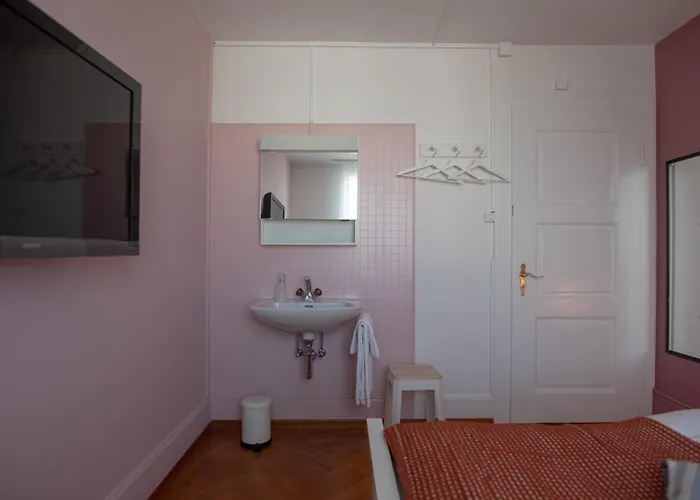 Zoo Caffe & Ristorante *